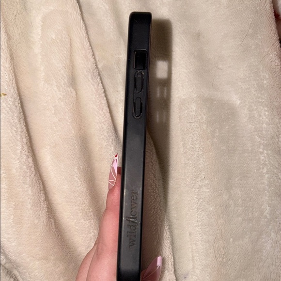 Butterfly Design Phone Case - Multicolor - Picture 4 of 4